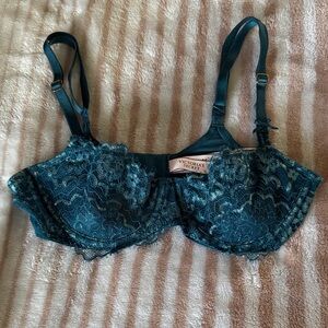 Victoria's Secret Teal Lace Demi Bra